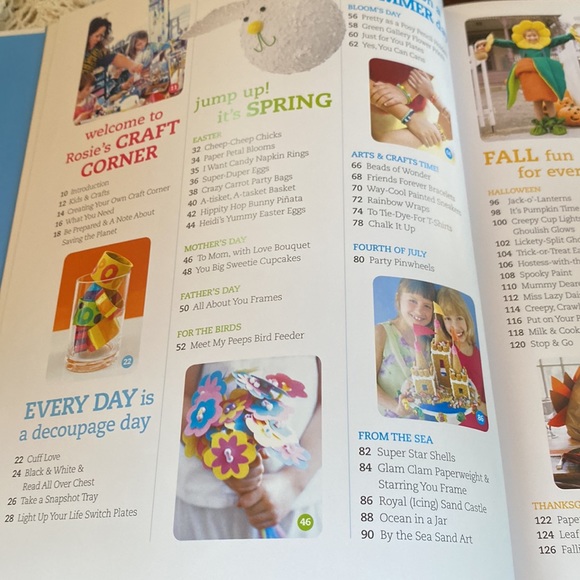 Rosie O'Donnell's CraftyU: 100 Easy Projects -Whole Family Can Enjoy All Yr Long - Picture 2 of 6